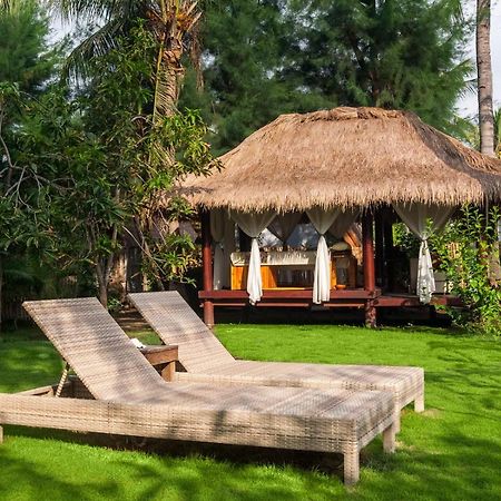 Dolcemare Resort Gili Air Exterior photo